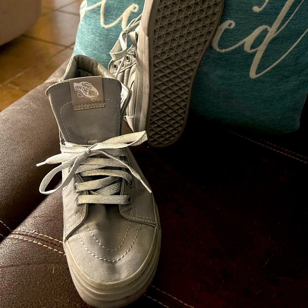 Vans high top straight grey